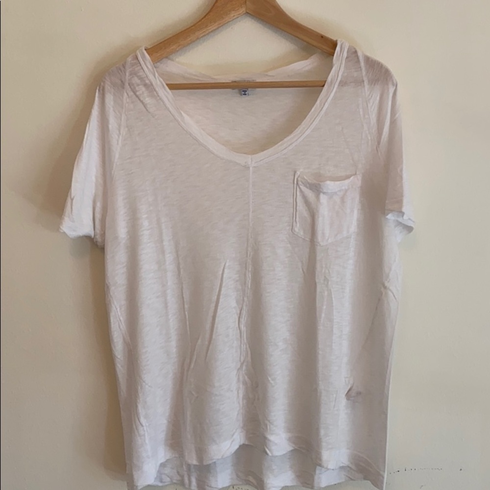 Splendid v neck
